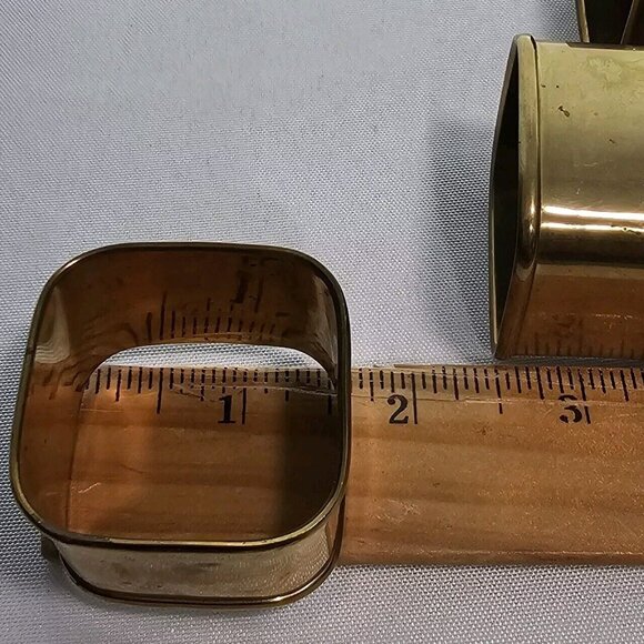 Aged Brass Square Napkin Rings 1.5in set-8 rustic tarnished Vtg India 1980s - Picture 9 of 9